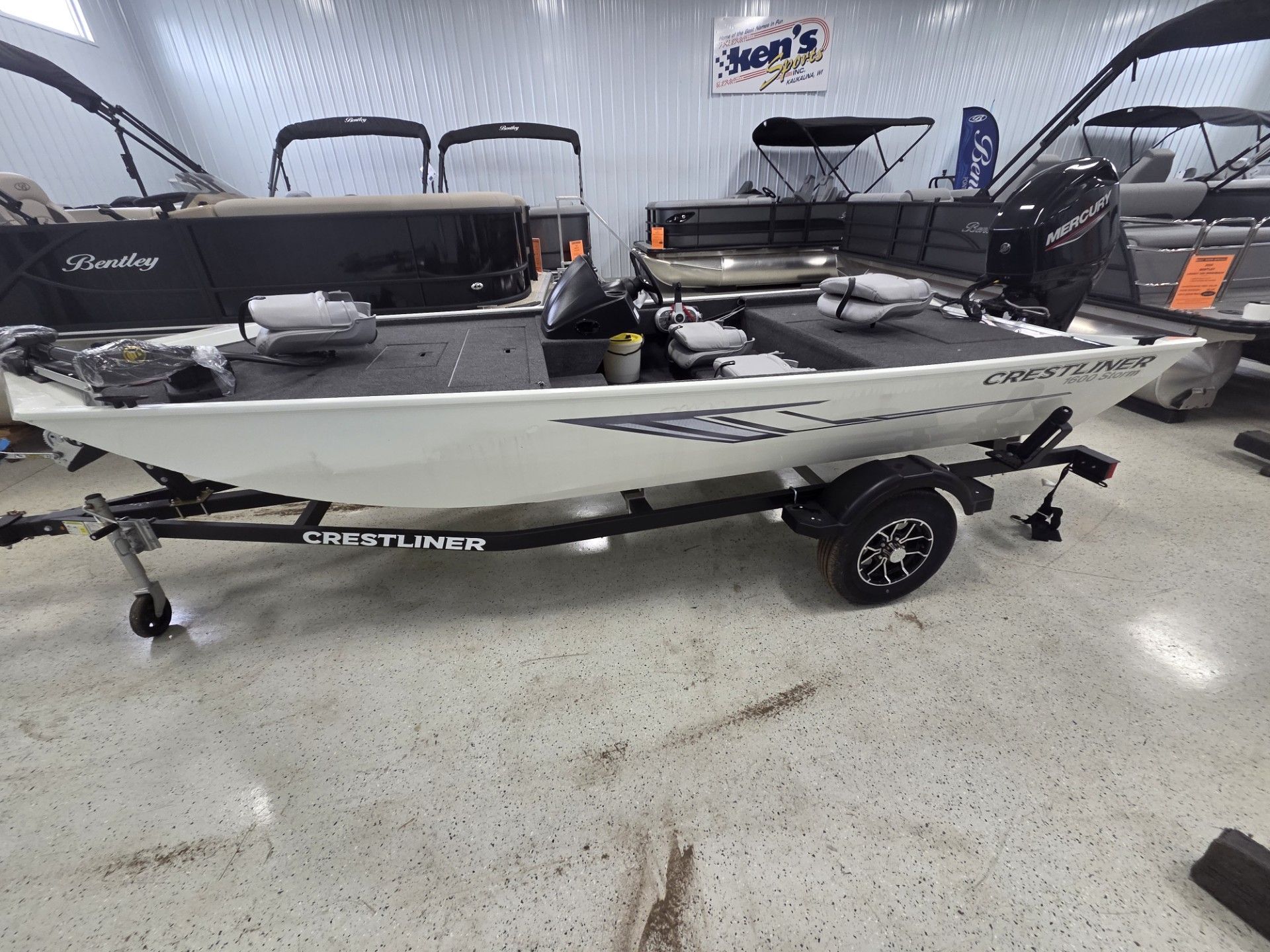 2025 Crestliner 1600 Storm
