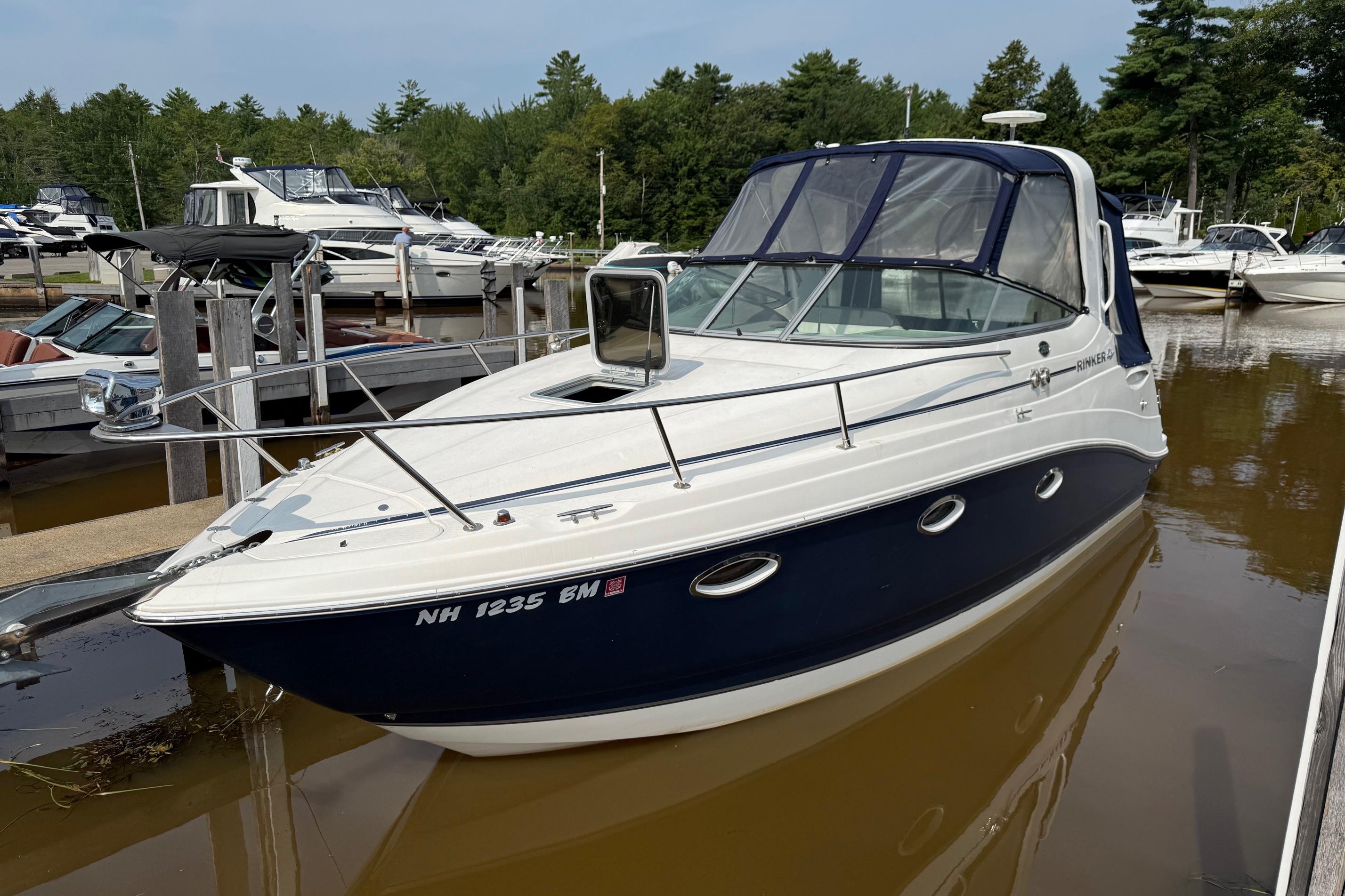 2008 Rinker 260 Express Cruiser