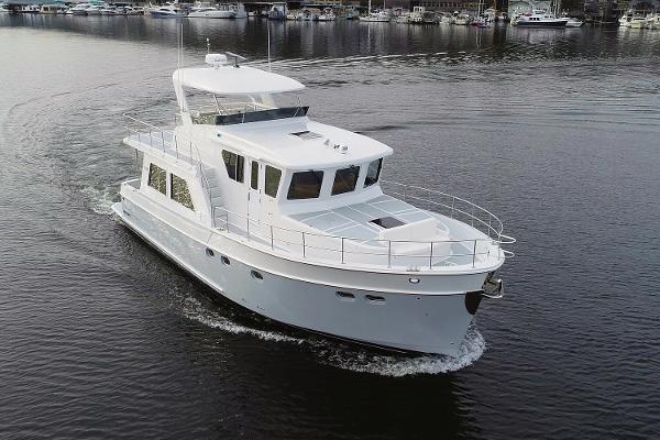 2025 Helmsman Trawlers 46 Pilot House