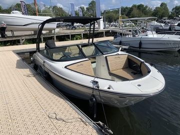 2025 Sea Ray SEA RAY SPX 210 O/B