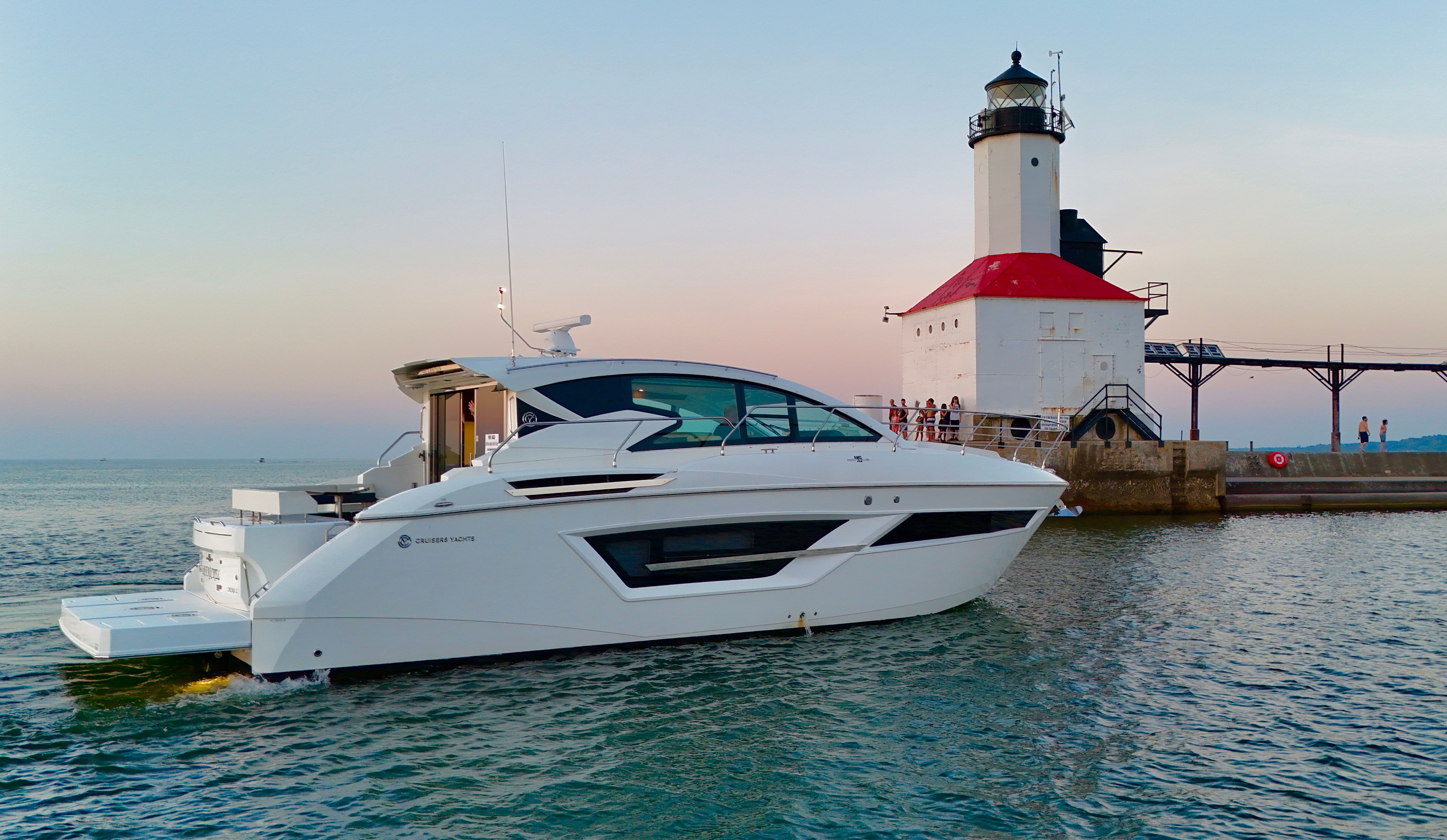 Cruisers Yachts 46 Cantius