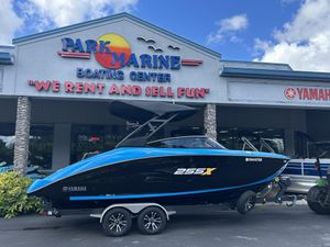 Yamaha Boats 255XD 2023 Yamaha Boats 255 XD displayed at Park Marine Boating Center.