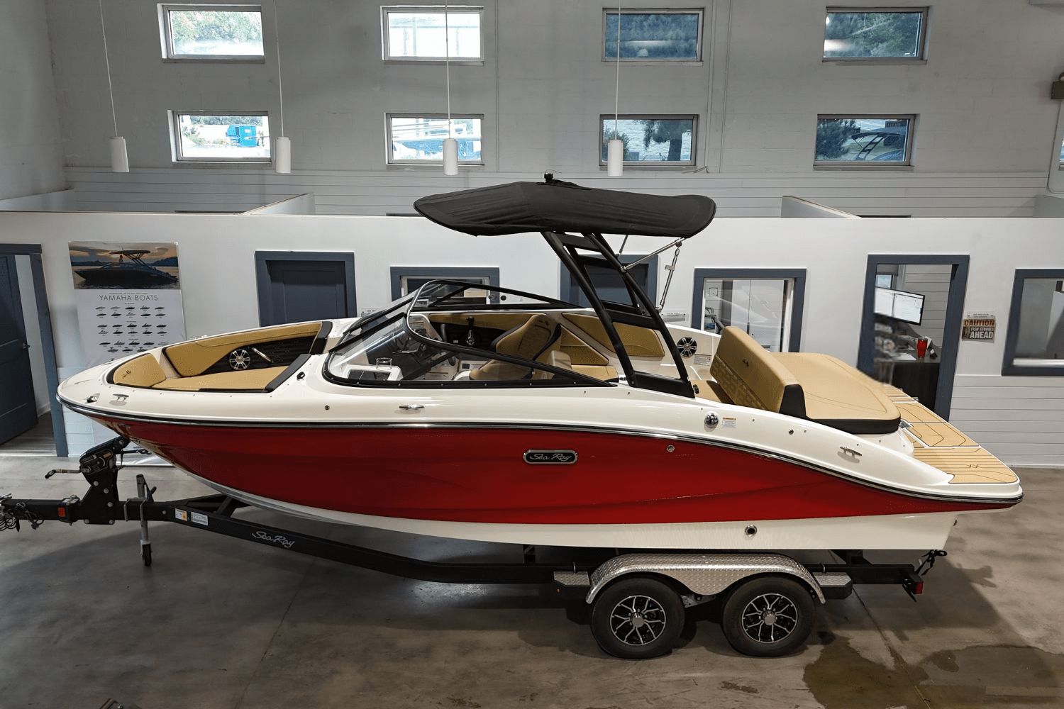 2025 Sea Ray SPX 210