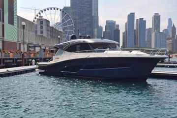 2025 Riviera 585 SUV