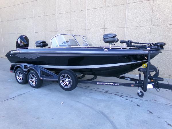 Ranger 620FS Ranger Cup Equipped 2024 Ranger 620FS Ranger Cup Equipped boat on trailer, black exterior.