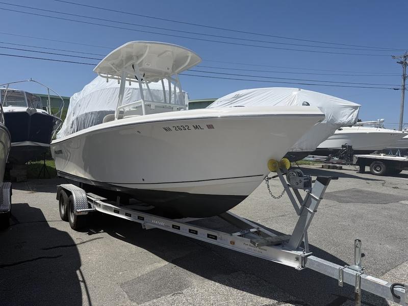 2023 Sailfish 220