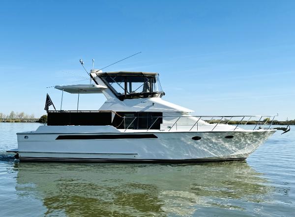 1991 Ocean Alexander 440 Sundeck CPMY