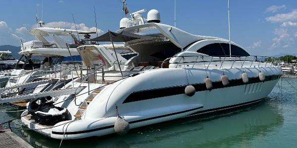 Mangusta 72