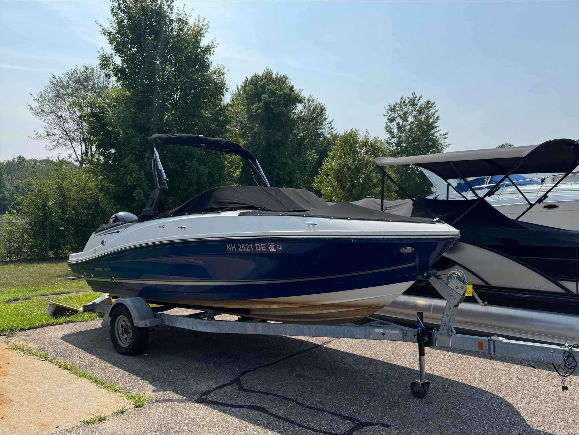 2017 Bayliner VR5