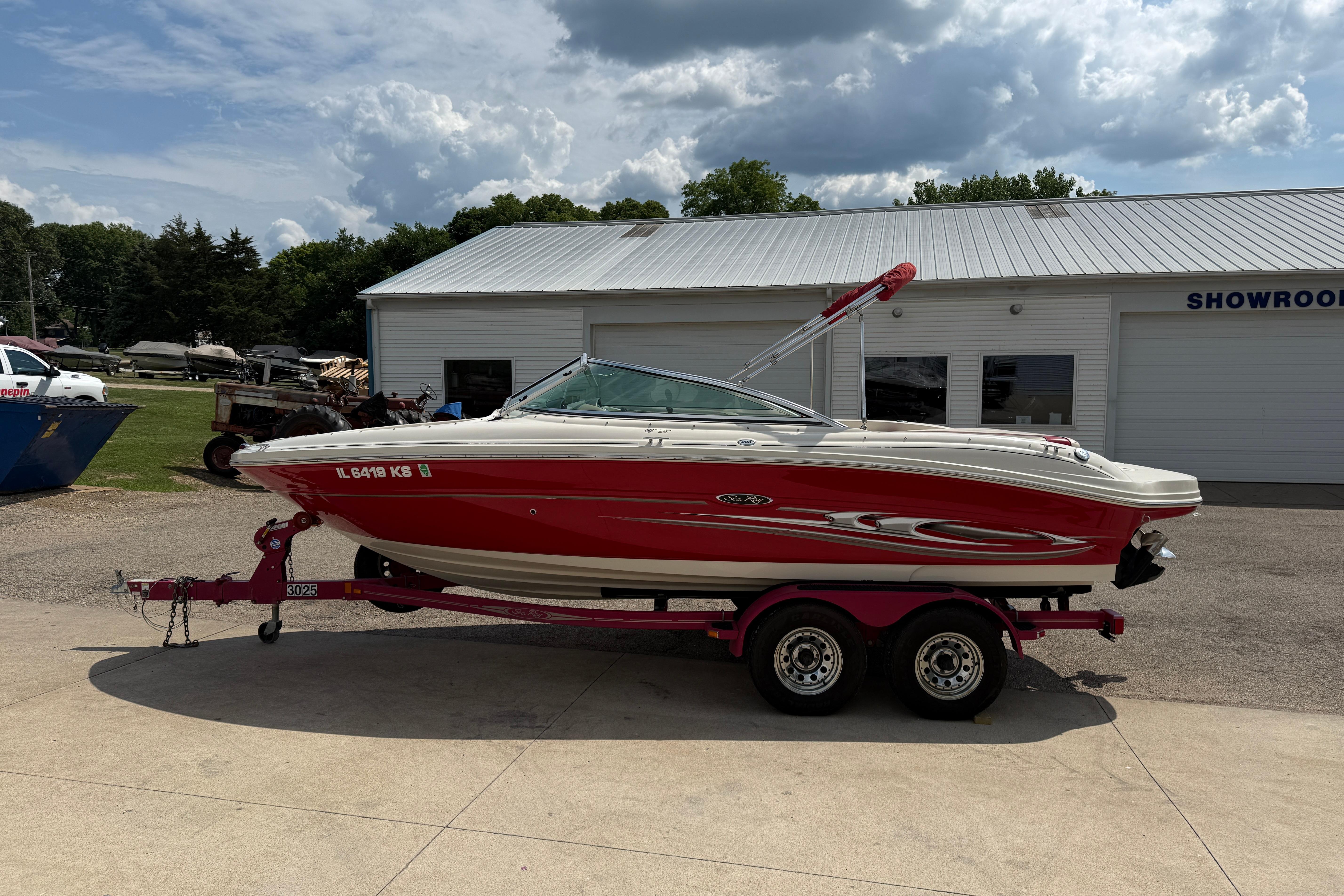 2004 Sea Ray 200 Select