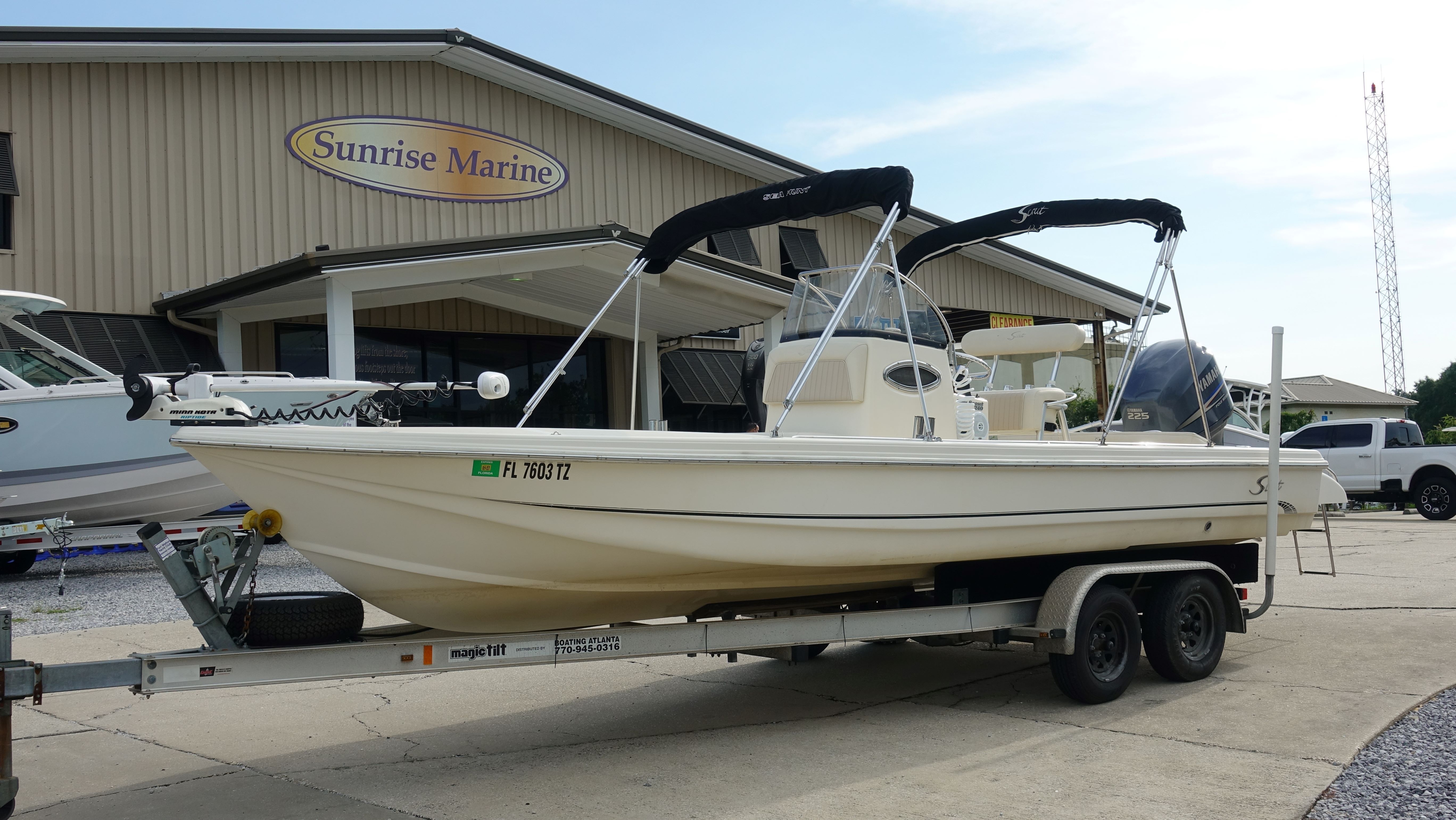 2005 Scout 240 Bay Scout