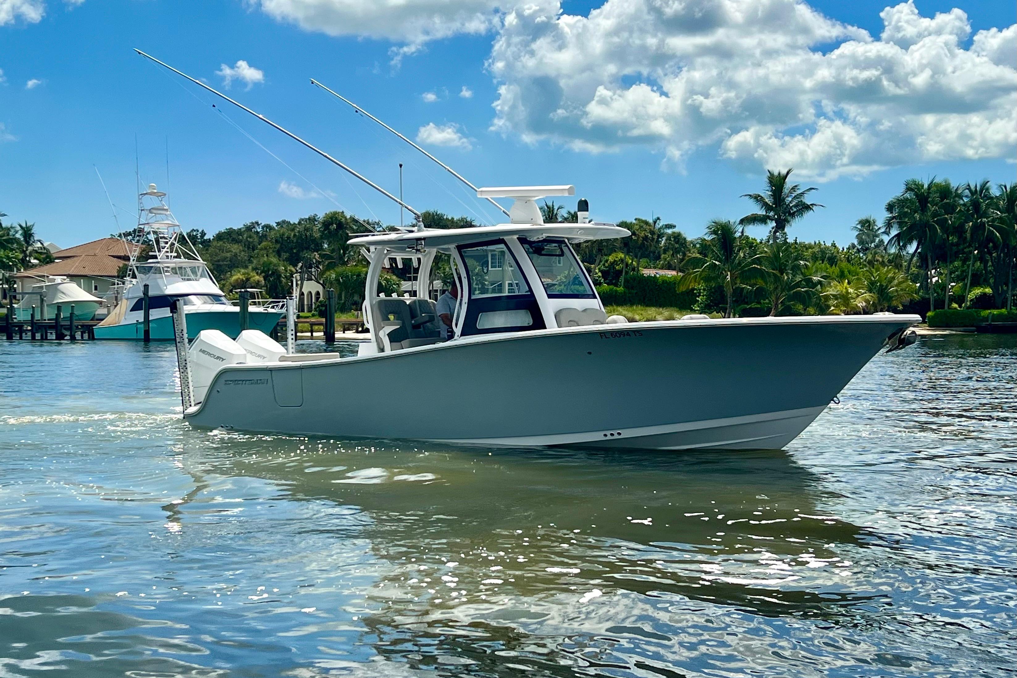 2024 Sportsman Open 302 Center Console