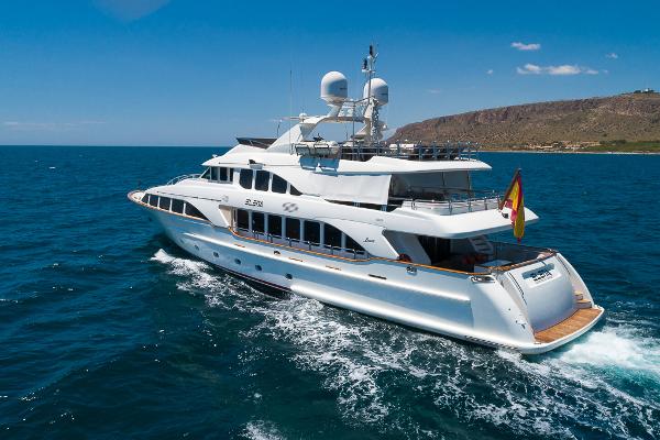 2007 Benetti Classic 37m