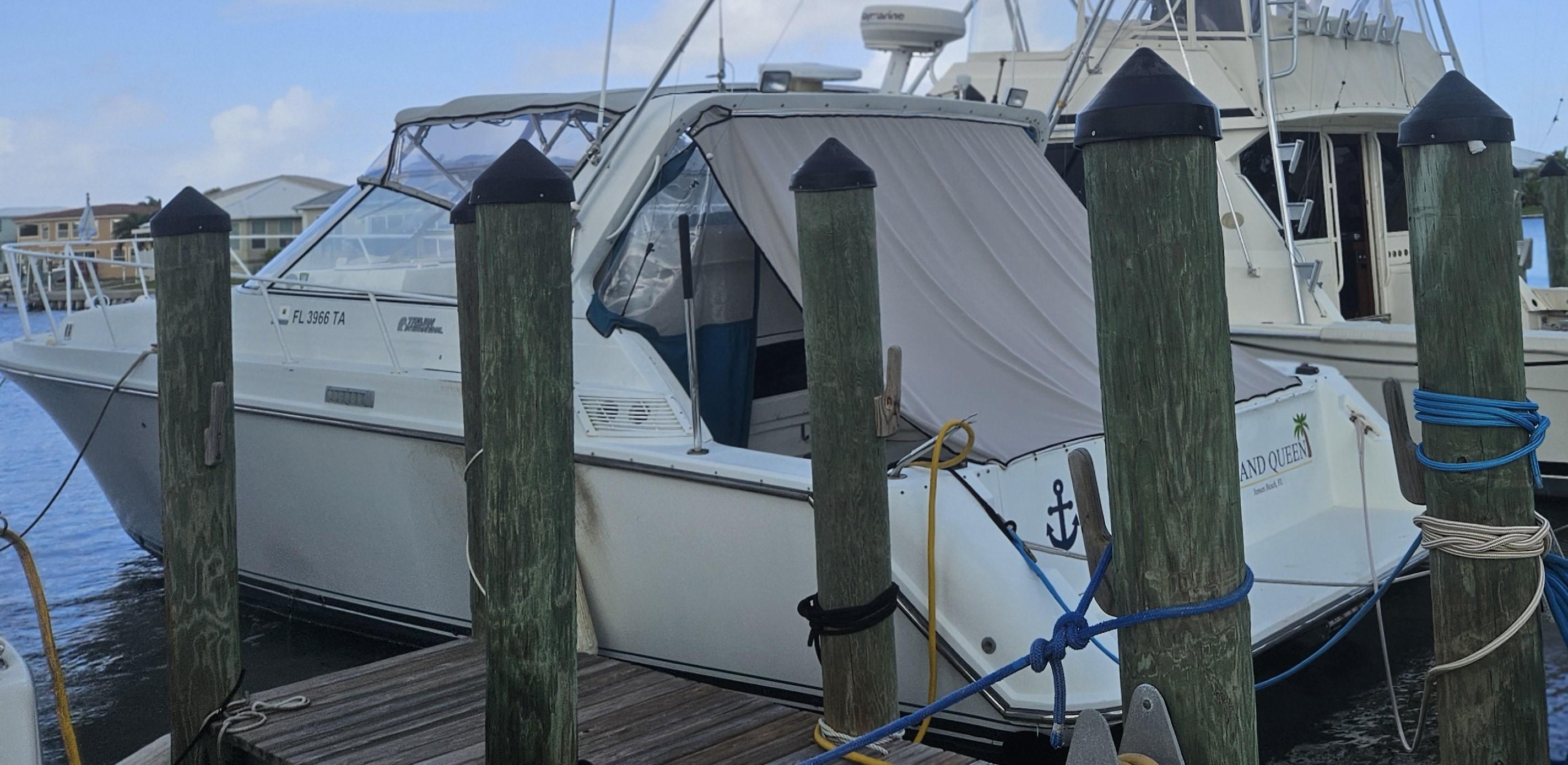 Trojan 11 M Express Cruiser