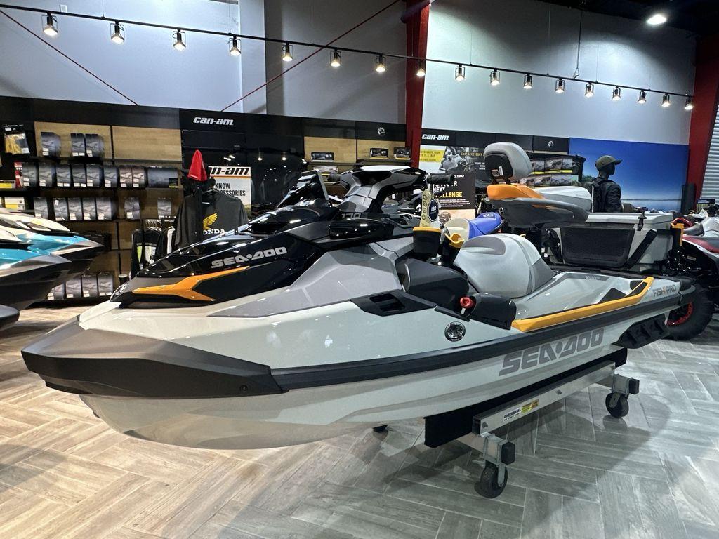 2025 Sea-Doo FishPro™ Trophy 170