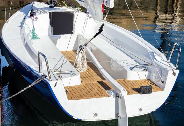 2025 J Boats J 7