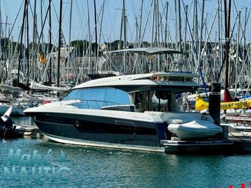 2019 Prestige 520