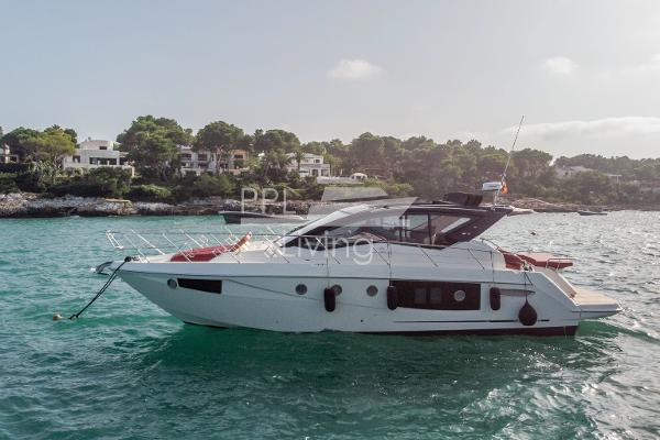 2022 Cranchi M 44 HT