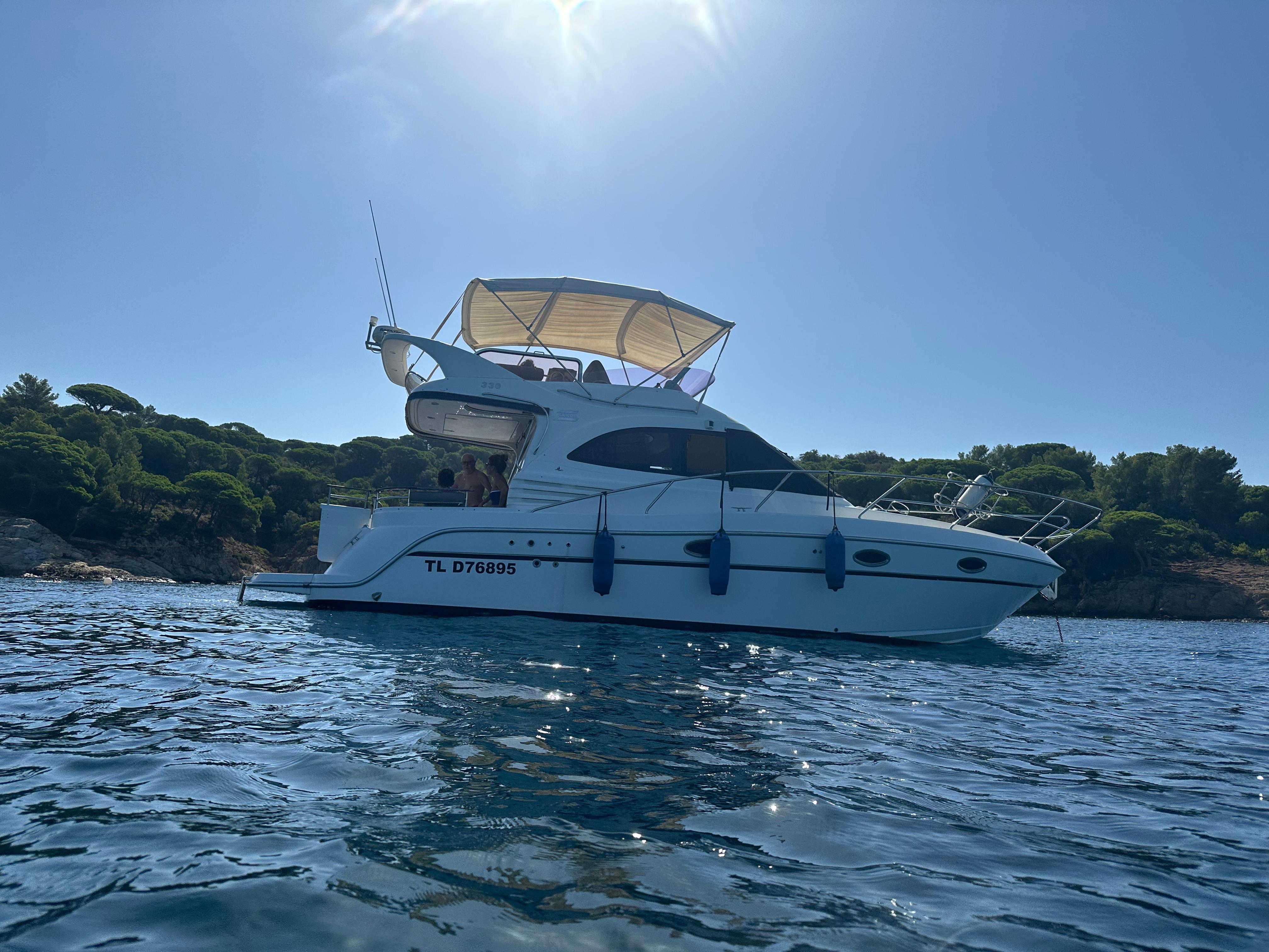 2006 Galeon 330 Fly