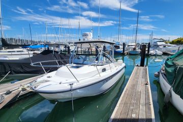 2000 Boston Whaler 21 Conquest