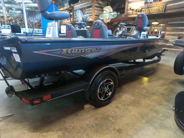 Ranger RT198P 2024 Ranger RT198P fishing boat on display in a showroom.