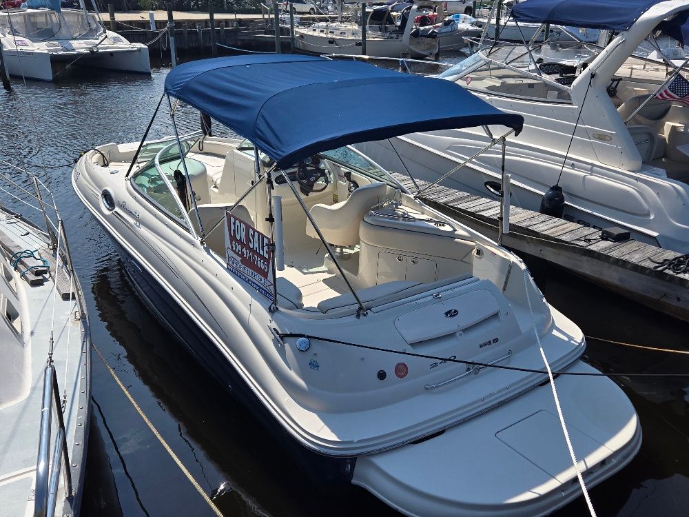2008 Sea Ray 240 Sundeck