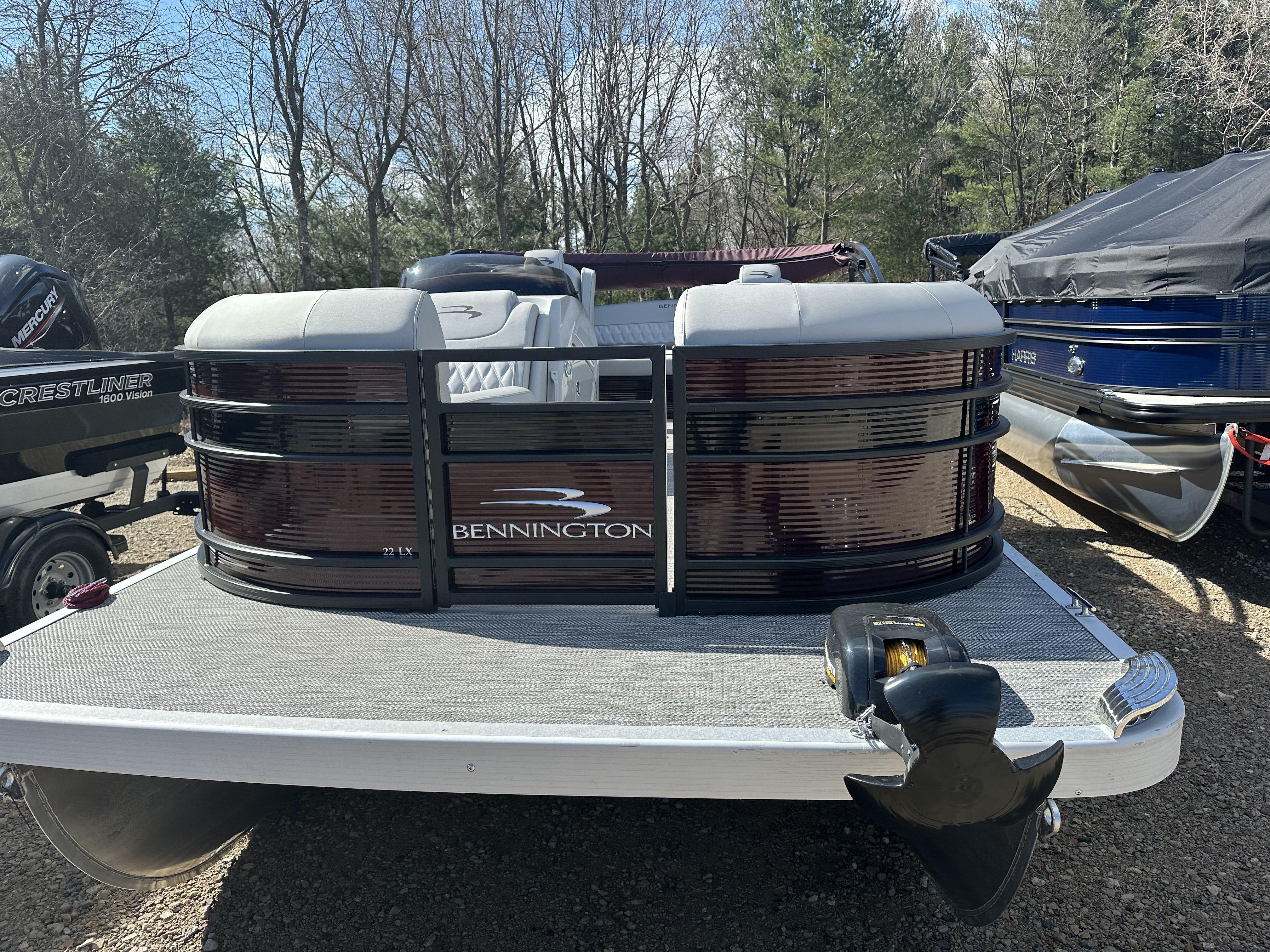 2022 Bennington 22LXSB