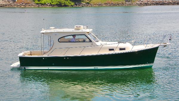 2006 Mainship Pilot 30-II Sedan