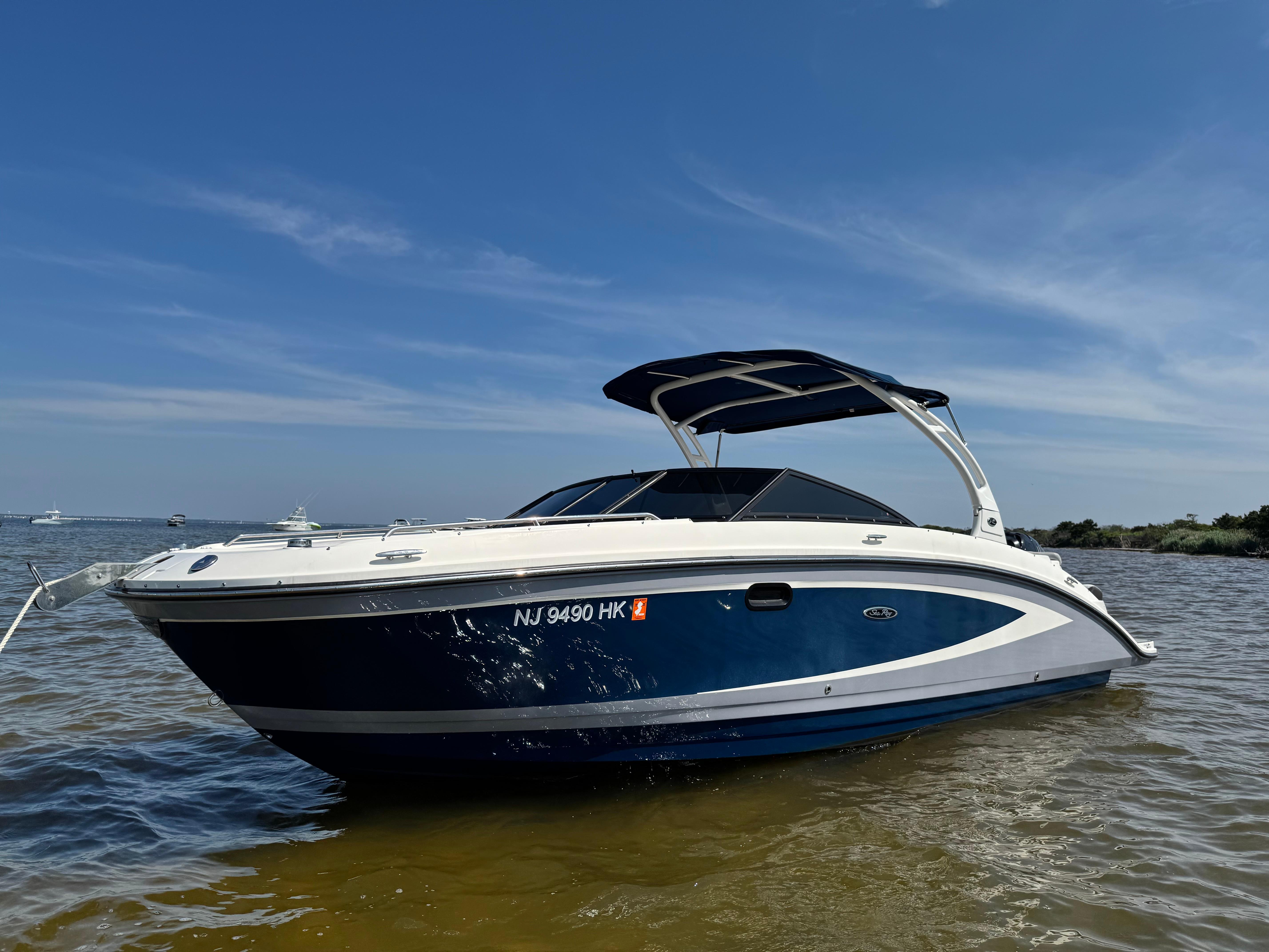 2016 Sea Ray SDX 270 Outboard