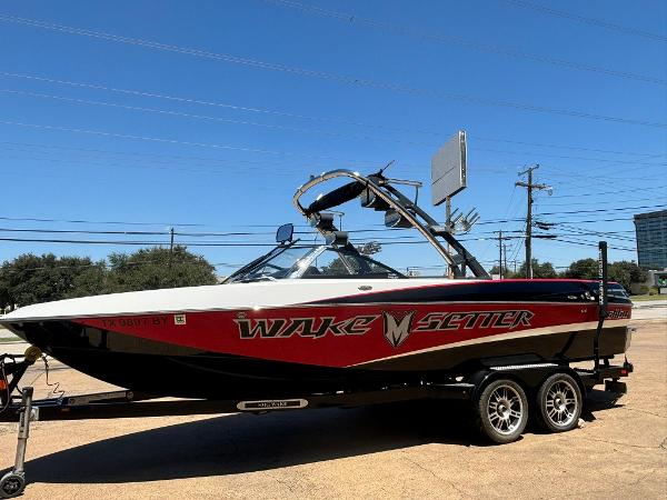 2013 Malibu Wakesetter 247 LSV