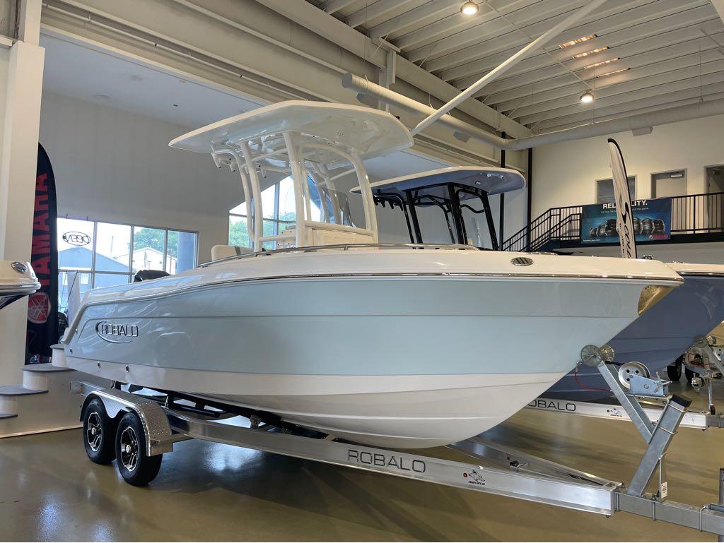 2024 Robalo R222