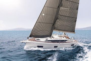 2025 Bavaria C38