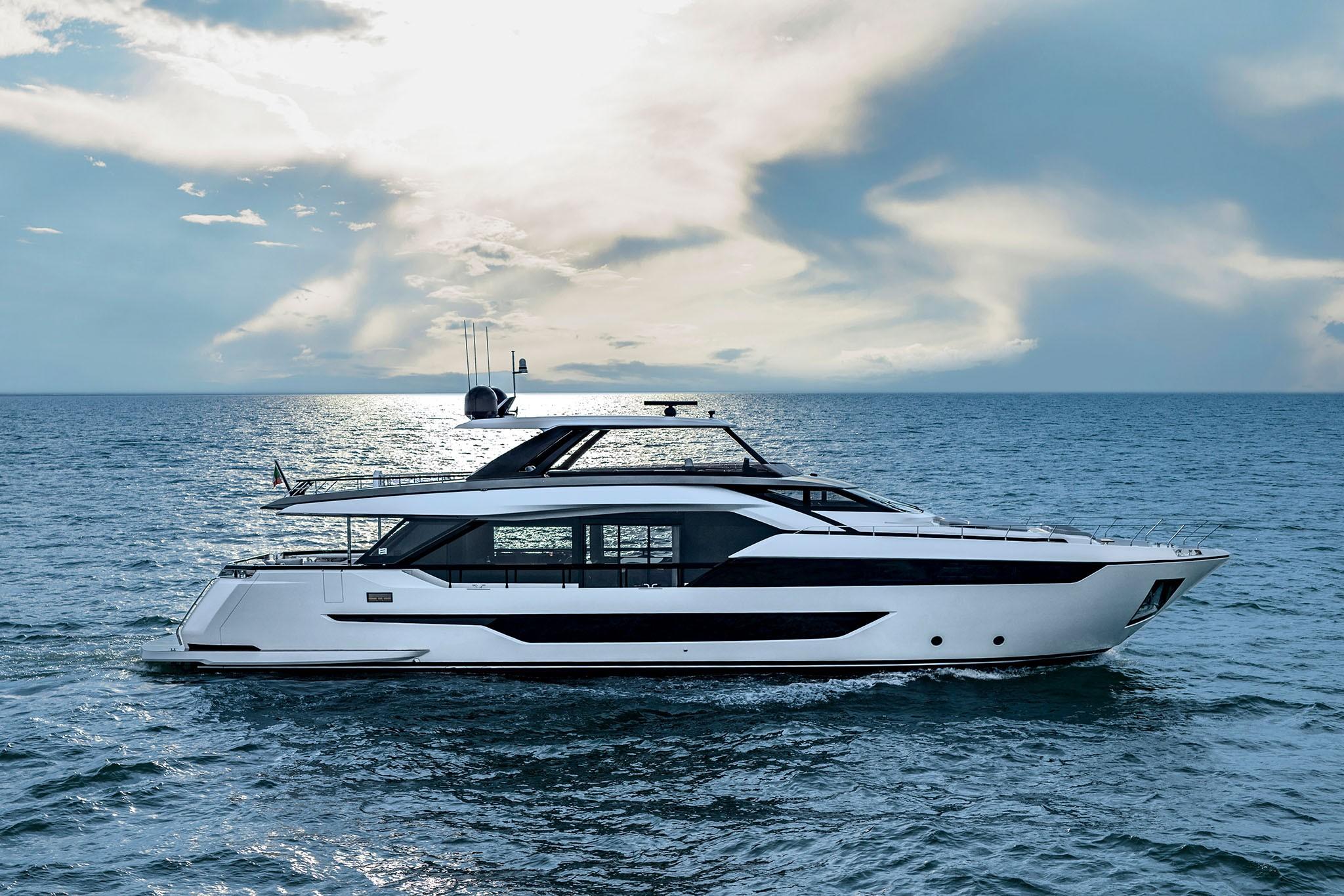 2026 Ferretti Yachts 940