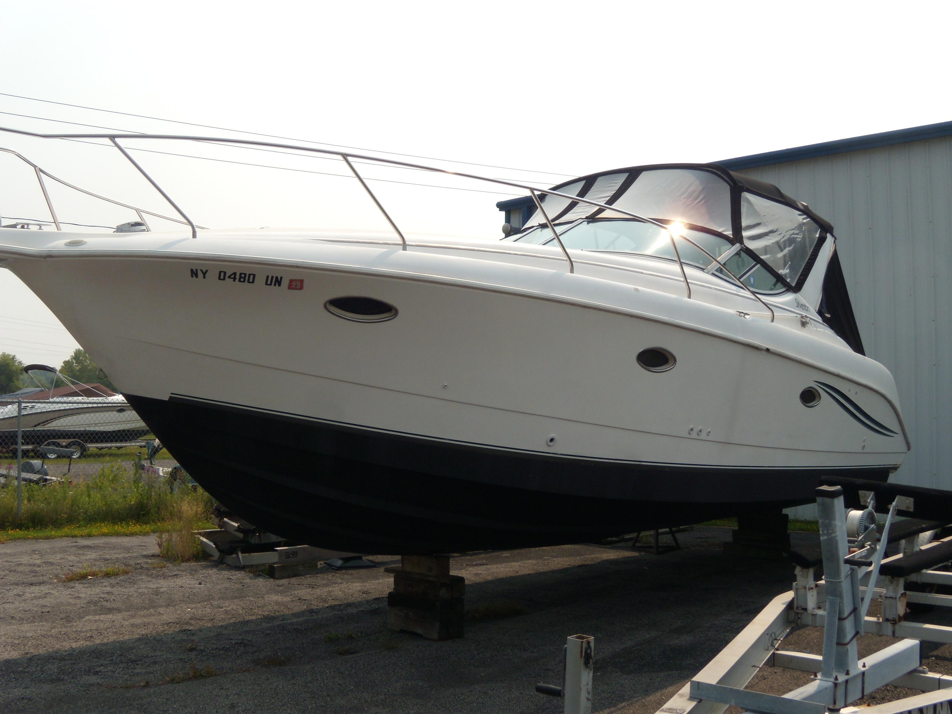 1996 Silverton 310 Express