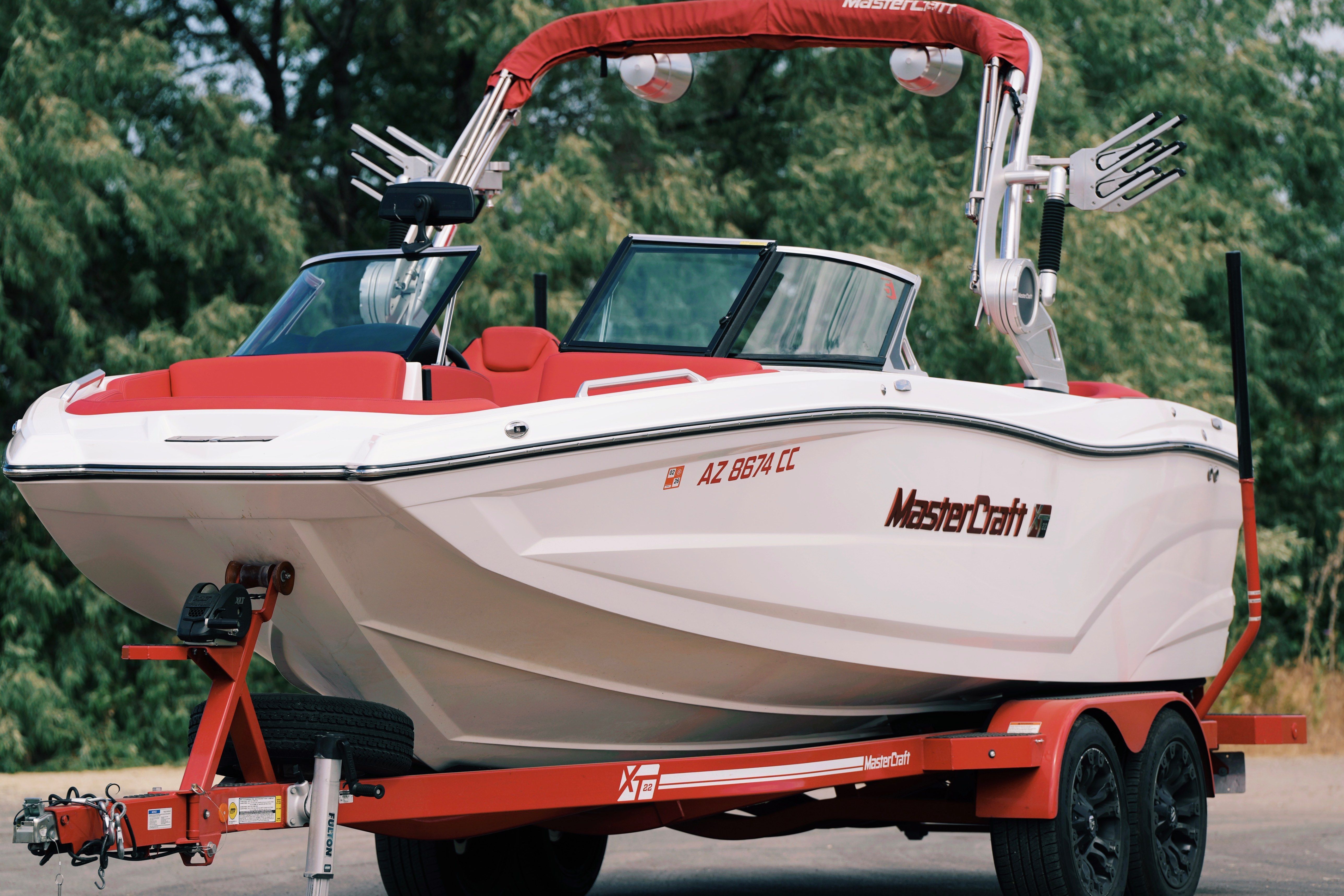 2021 MasterCraft XT22