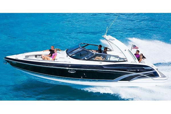 Formula 330 FX Crossover Bowrider Boat