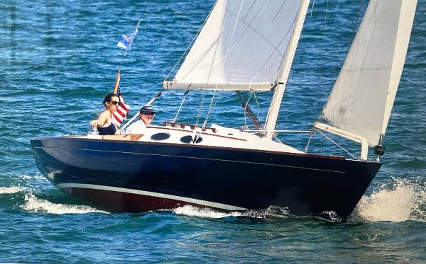 2002 Alerion Express 28