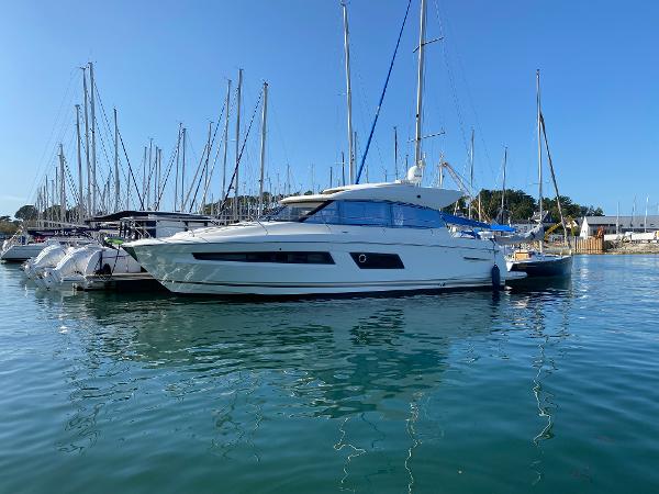 2015 Prestige 450 S