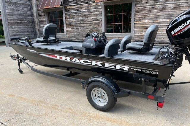 2025 Tracker PRO170