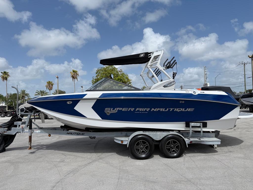 2016 Nautique G21