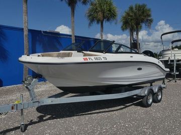 2022 Sea Ray SPX 210