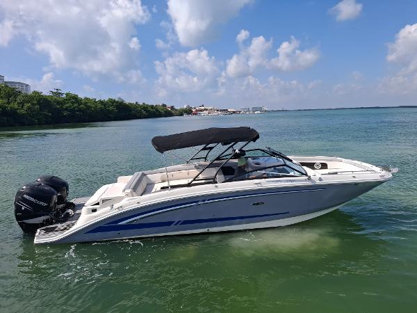 Sea Ray 290 Sundeck Outboard