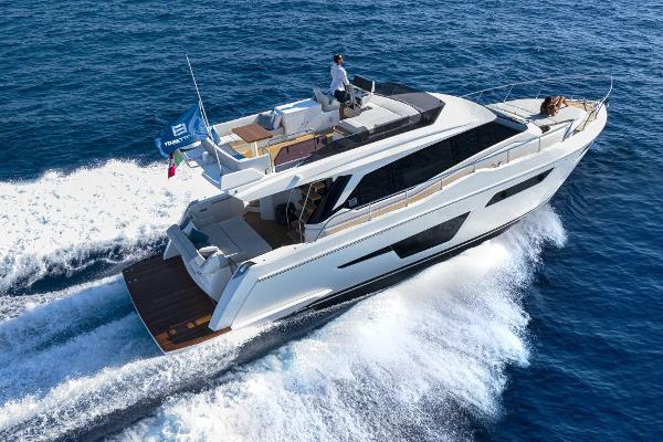 2022 Ferretti Yachts 500