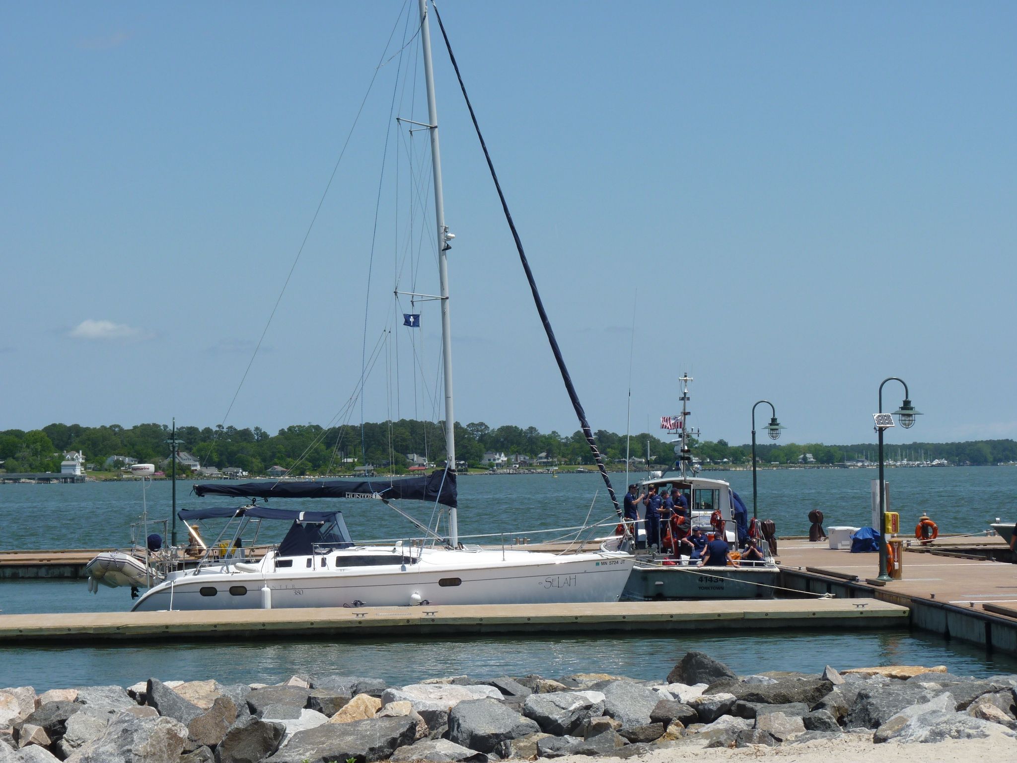 2000 Hunter 380