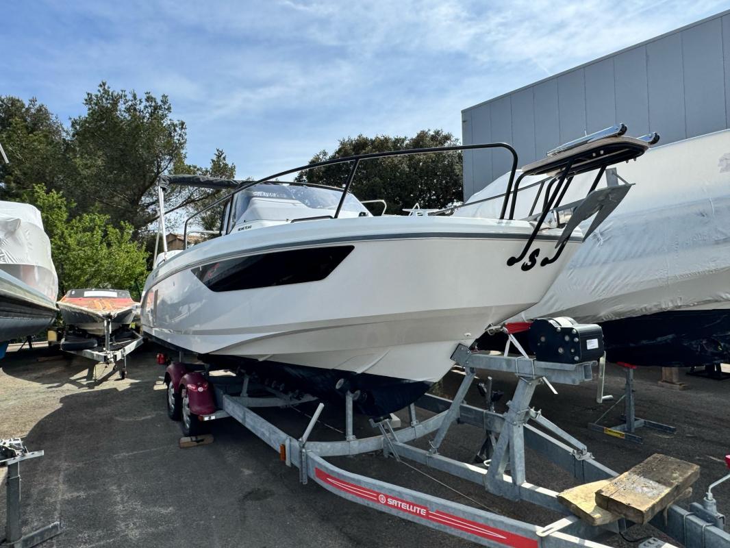 Beneteau Flyer 8 SUNdeck