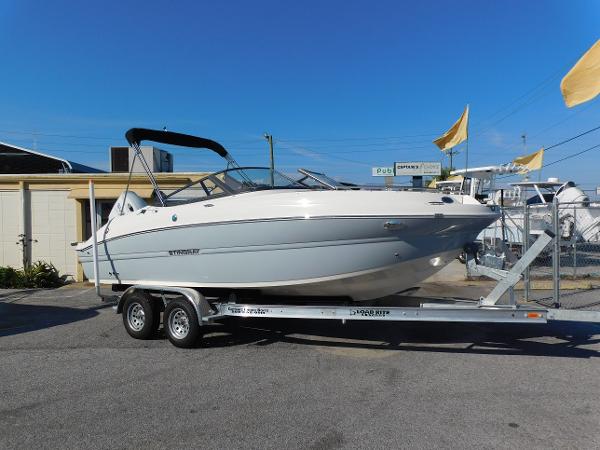 2024 Stingray 211 DC
