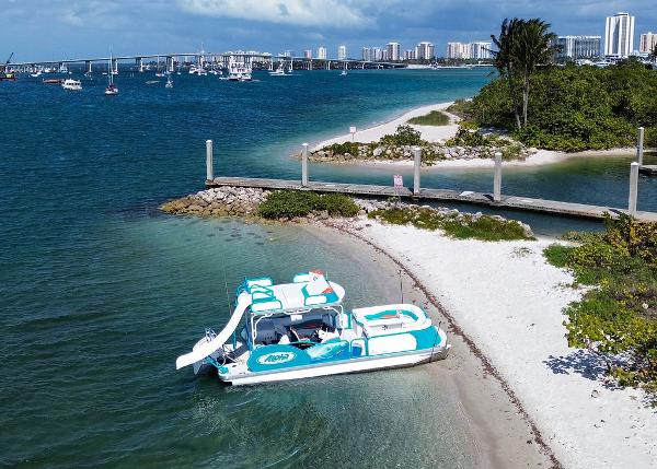 2025 Aloha 260 Sundeck Paradise