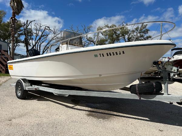 1998 Sea Hunt 200 Triton