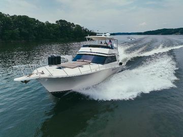 1990 Viking 53 Convertible