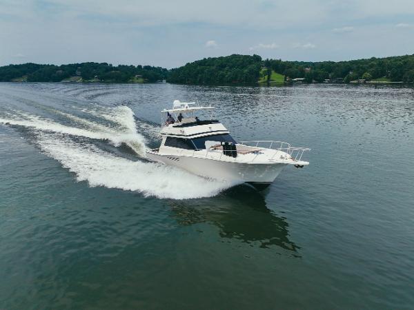 1990 Viking 53 Convertible